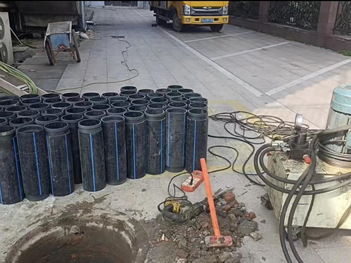 垫江PE置换管厂家 DN315置换管 非开挖管短管置换